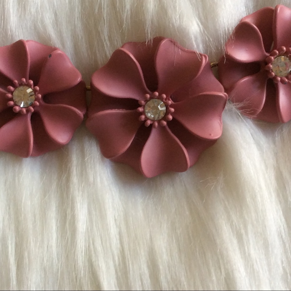 Necklace - Picture 2 of 4